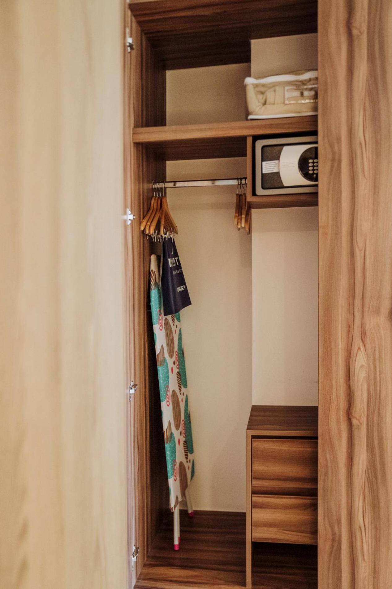 Novotel Medellin El Tesoro Экстерьер фото A wardrobe